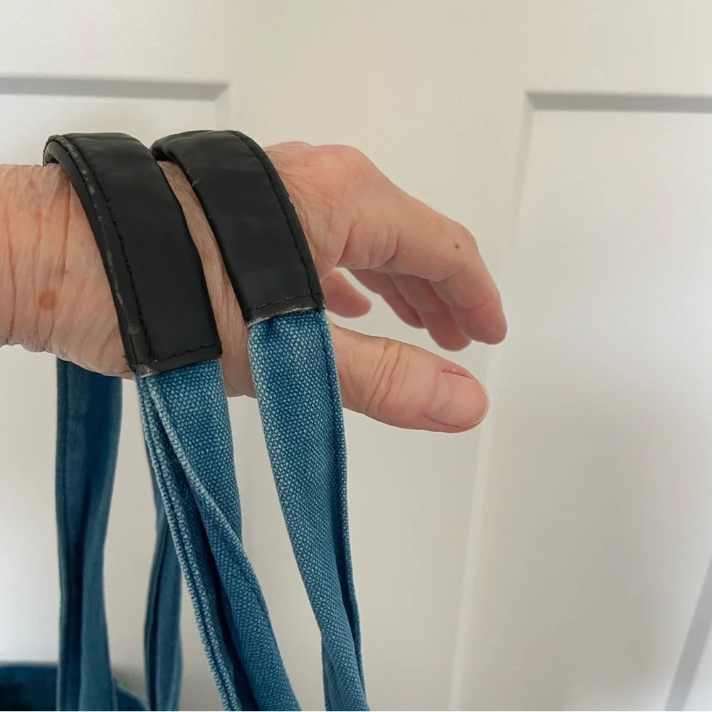 Disney Parks Patchwork Patriotic Tote Bag - Red, White, and Blue - EUC - Picture 5 of 7